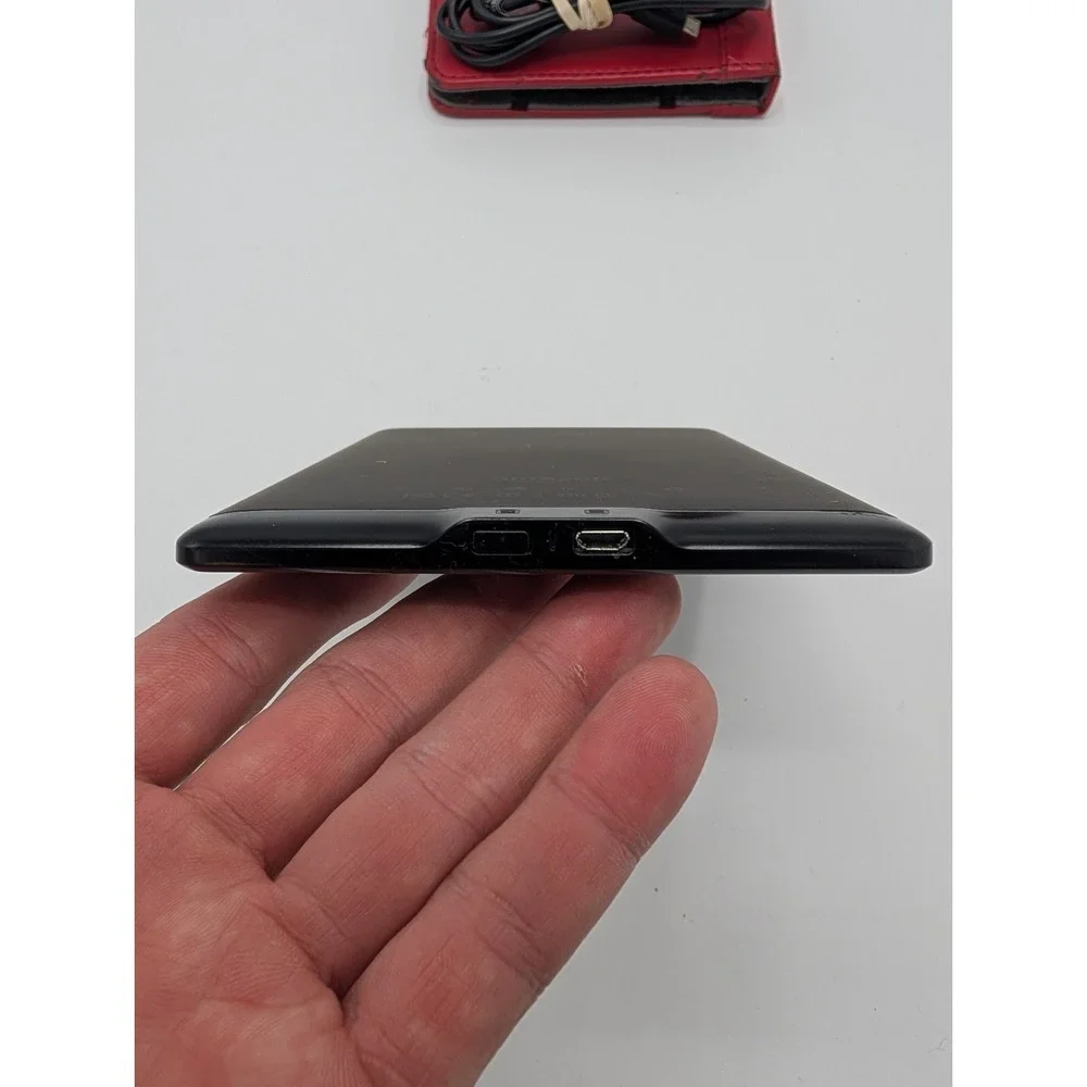 Amazon Kindle 4th Gen 2GB 6